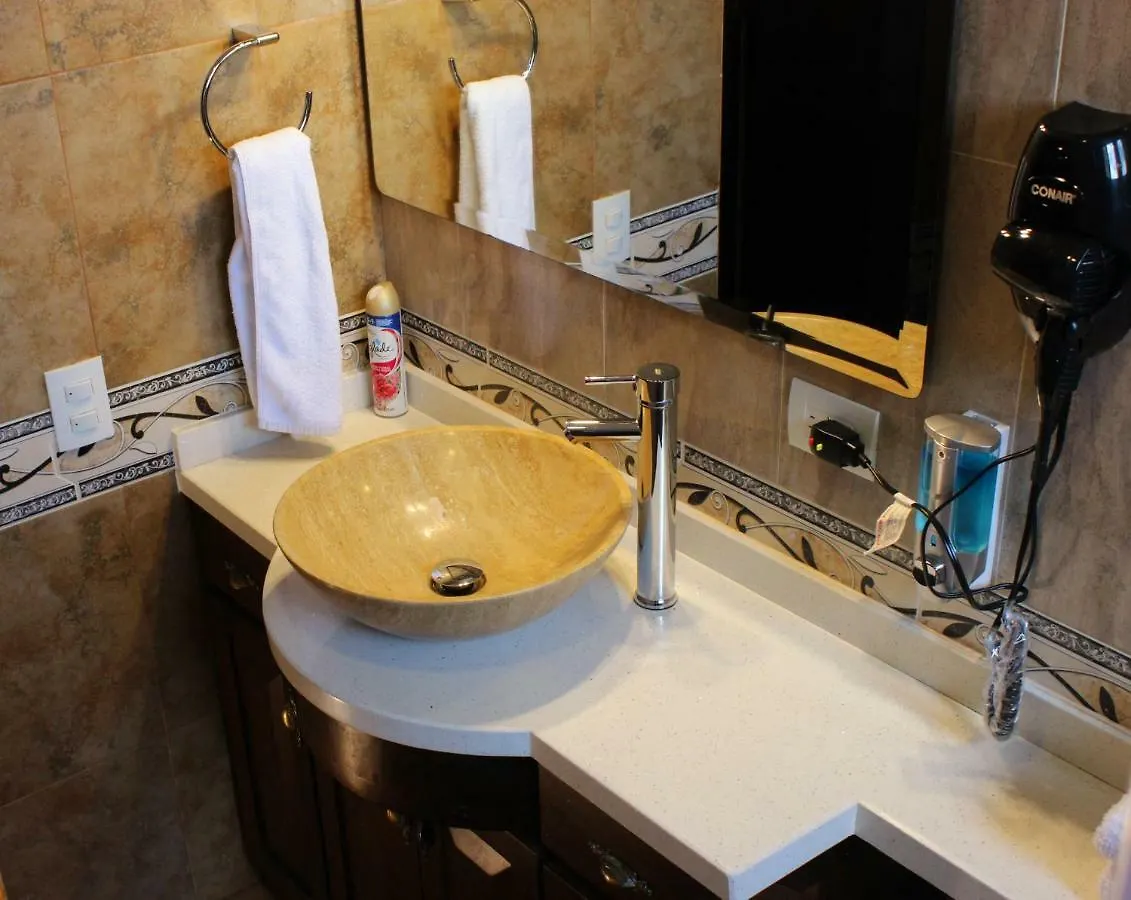 Habitaciones Privadas En Apartamento Privado Centro Historico Candelaria Bogota Colombia